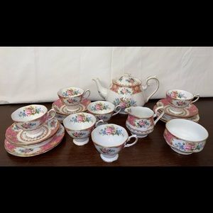 Royal Albert 6 Setting Tea Set